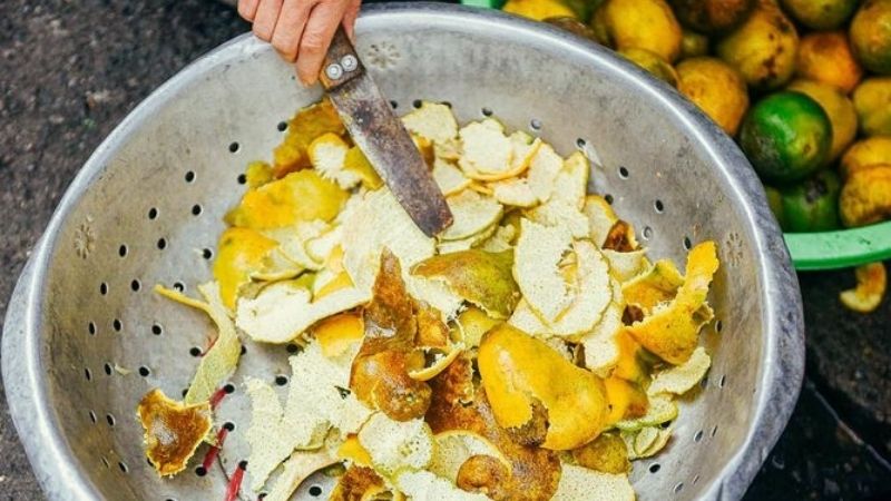 Khử tanh rươi bằng vỏ quýt